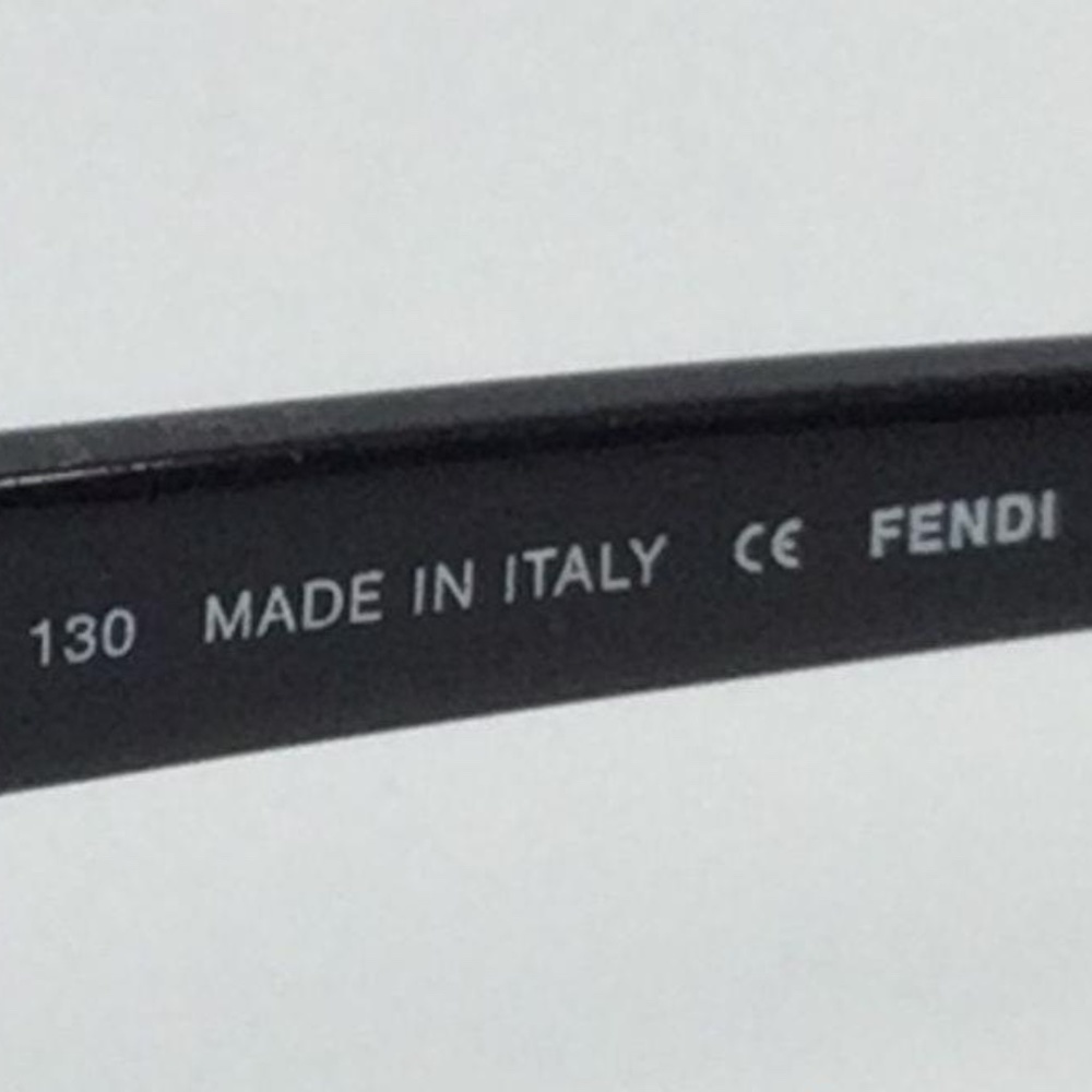 Fendi FS5204 001 Women's Black Oversized Gradient Gray Non-Polarized Sunglasses - Picture 7 of 8